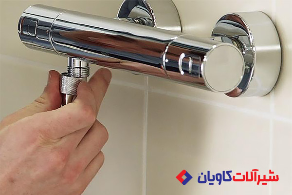 نصب شیلنگ شیر توالت